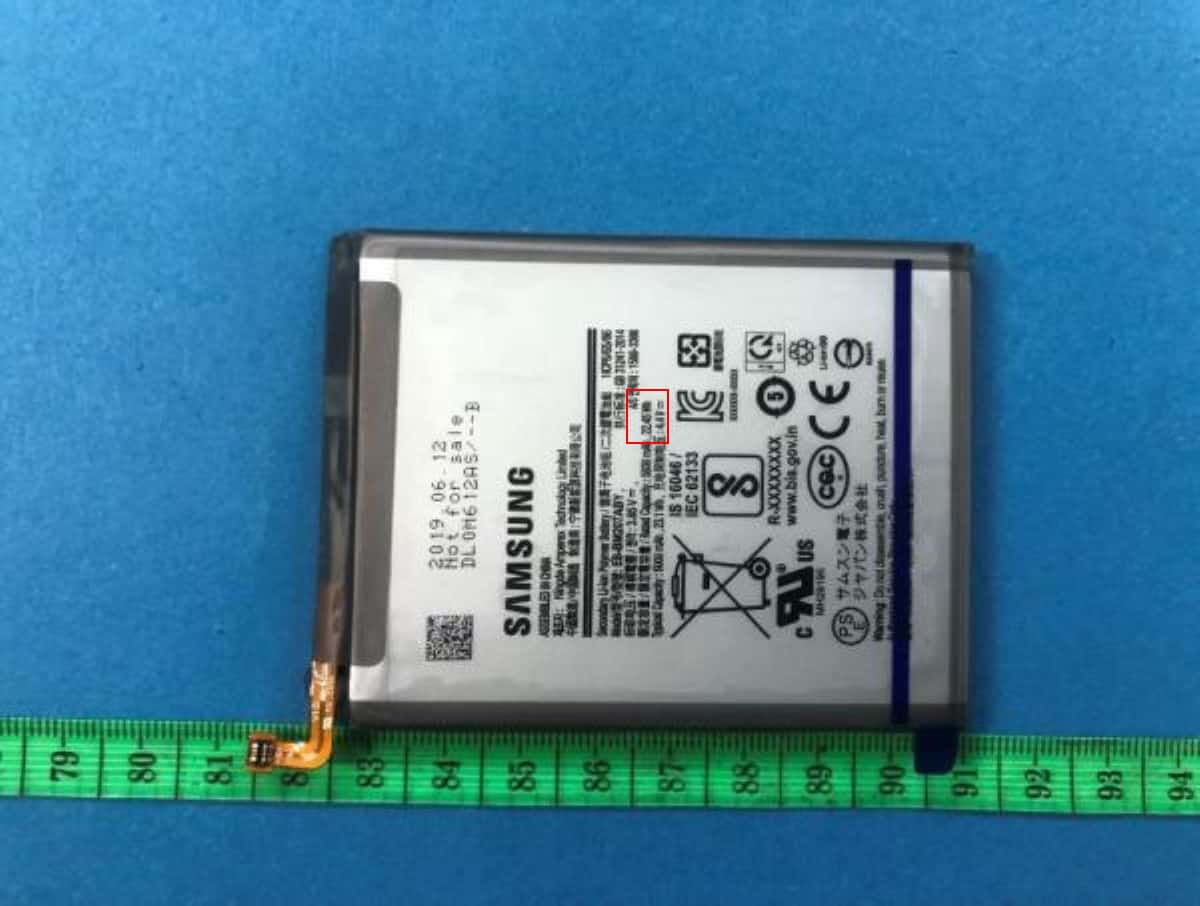 A Samsung Smartphone With 6,000mAh Battery [ Photo Leaked ]