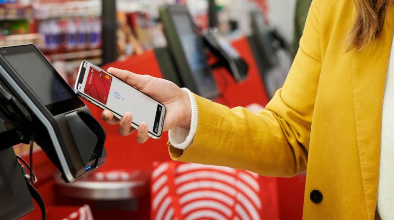 How to use mobile payment services on your smartphone or smartwatch