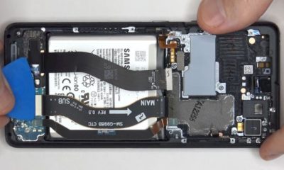 This is how the inside of the Samsung Galaxy S21 Ultra smartphone looks like