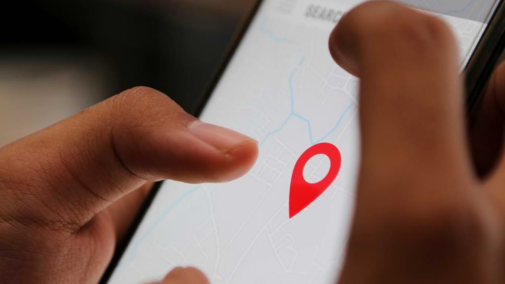 track a cell phone location for free