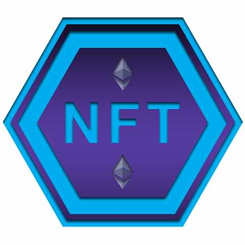 difference between Bitcoin and NFT